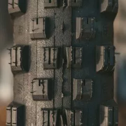 Goodyear Newton Trail Tubeless Front MTB Tyre Black 2.5" 27 -Finish Line Goodyear Newton Trail Tubeless Front MTB Tyre Tyres Black GR 015 64 622 V002 R 5