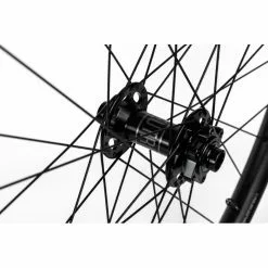 Nukeproof Neutron V2 Front Wheel -Finish Line Nukeproof Neutron V2 Front Wheel 04