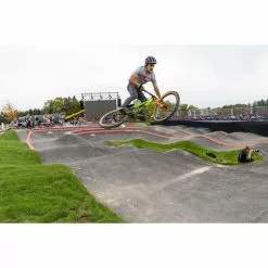 Schwalbe Billy Bonkers Performance Folding Tyre 5 Schwalbe Billy Bonkers Performance Folding Tyre -Finish Line Schwalbe Billy Bonkers Performance Folding Tyre Tyres Black Not Set SCH9085