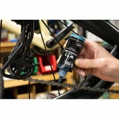 Wolf-tooth Wolf Tooth WT-1 All Conditions Chain Lube - 0.5oz 7 Wolf-tooth Wolf Tooth WT-1 All Conditions Chain Lube - 0.5oz -Finish Line Wolftooth WT 1 Chain Lube for All Conditions 04 1